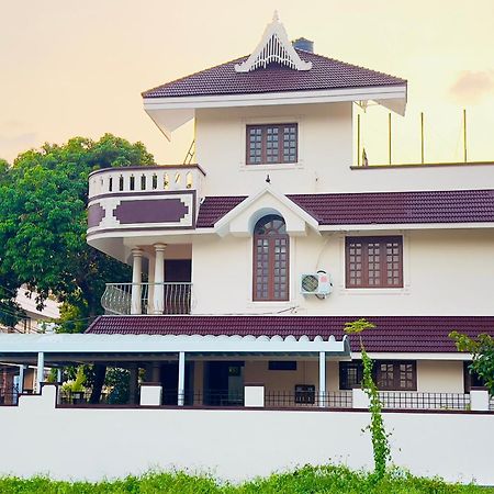 Mangosteen Villa Kochi Ngoại thất bức ảnh